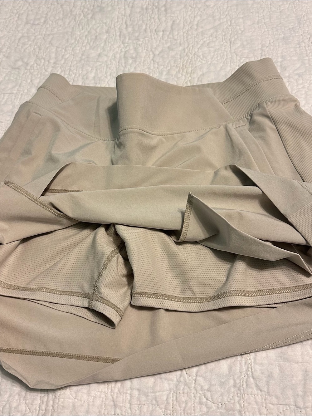 Athleta Skort Beige Pull On Elastic Pockets Womens Size 8 Elastic - Picture 6 of 11